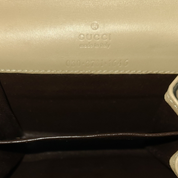 Authentic Gucci Snakeskin Python Wallet Card Holder Gold Yellow Beidge With Box - Picture 7 of 9